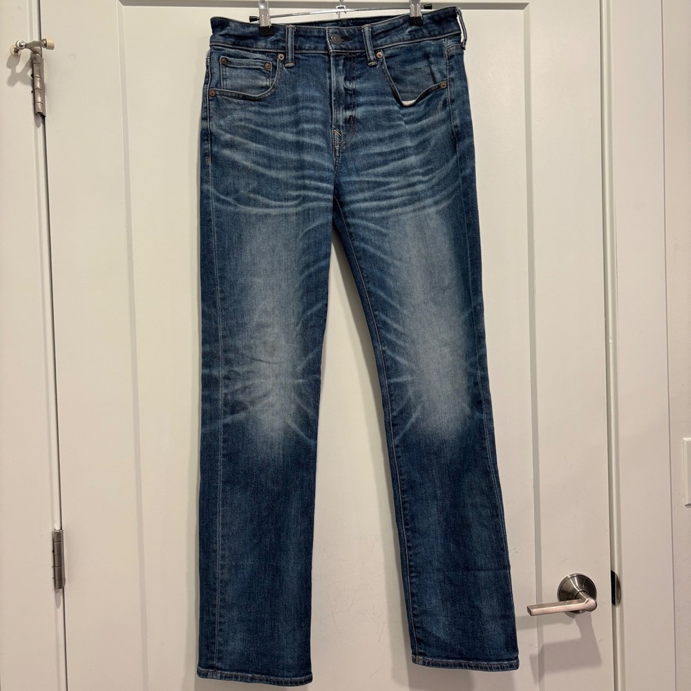 American Eagle Airflex+ Slim Straight Jeans Mens 31x32 Blue Medium Wash Denim